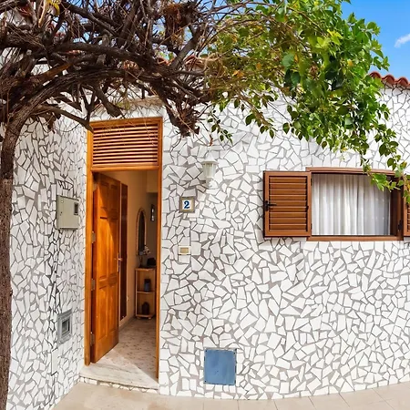 Vakantiehuis Comfortable In - 60 M² With Balcony Santiago del Teide