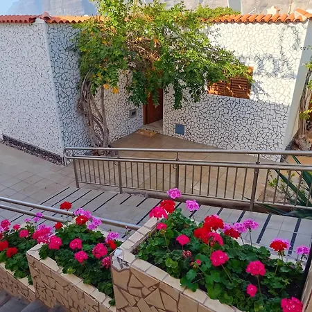 Vakantiehuis Comfortable In - 60 M² With Balcony